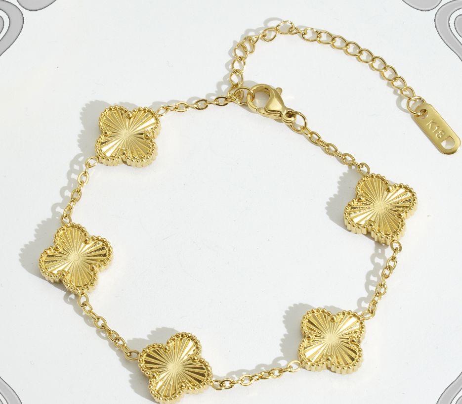 Stainless Steel Clover Bracelet Women – Anti Tarnish Gold & Silver